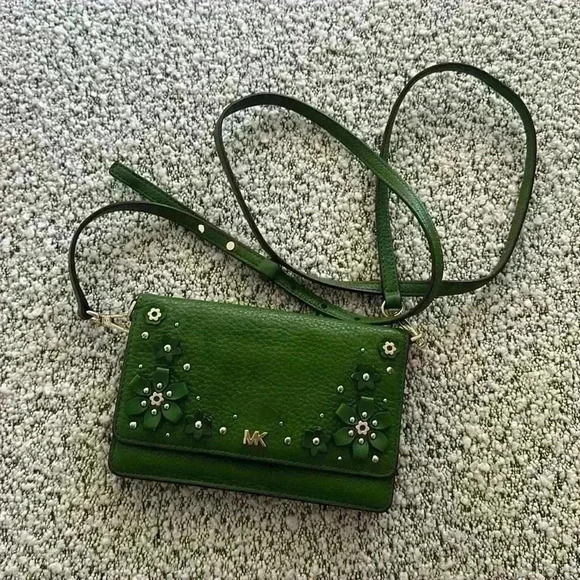 MICHEL KORS Floral Embellished Pebbled Leather Convertible Crossbody Bag - Picture 1 of 8